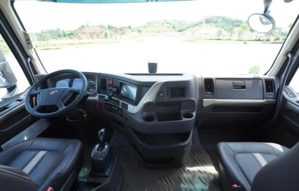  解放你疲劳的左脚 开自动挡乘龙H7智享版跑活更舒适