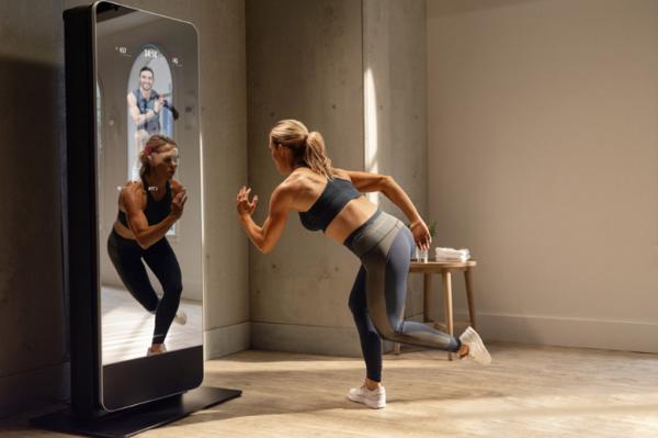 当“元宇宙”火到健身圈，智能健身镜能成为新世界的一个入口么？