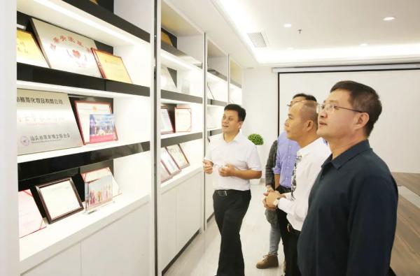  雅蒂实业与汕头职业技术学院校企合作签约仪式隆重举行