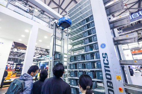 海柔创新CeMAT震撼发布三款新品，再刷“箱式仓储机器人”天花板