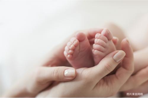  十月粉红丝带节·康哺乐呼吁：延长母乳喂养时间，降低乳腺癌发病率！