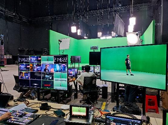 芒果TV x随幻科技：《潮音实验室》首场XR实时直播虚拟演唱会圆满成功！
