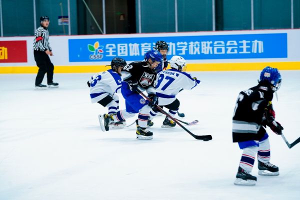 2021中国青少年冰球联赛全国决赛圆满结束