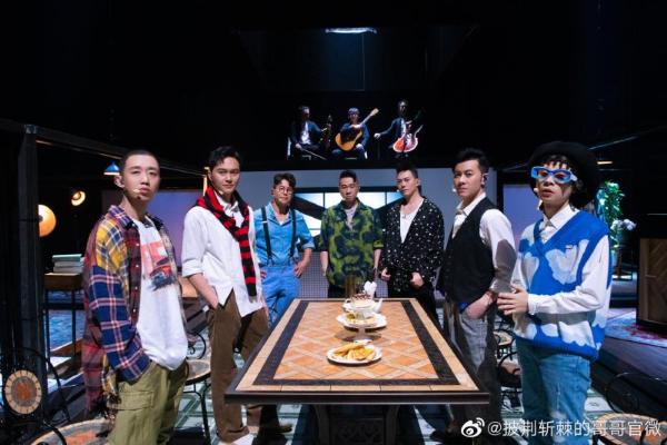 良品铺子与《披荆斩棘的哥哥》共同诠释“三万天”的坚持与拼搏