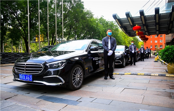 为“创新与发展”护航 北汽鹏龙服务中关村论坛