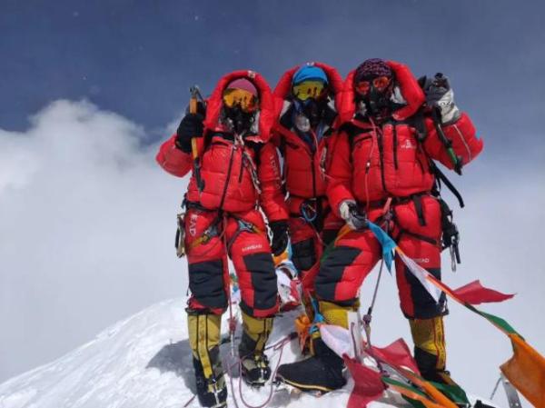  揭秘探路者为中国南北极考察队研发的工作服为何这么“暖”？