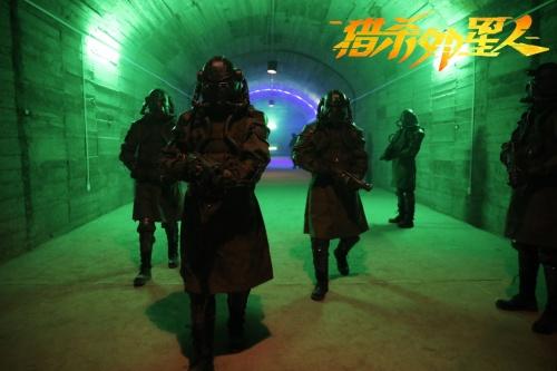 电影《猎杀外星人》今日上线 人类勇战外星生物守卫地球