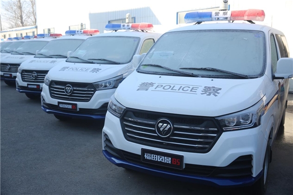  图雅诺汽车批量交付警用巡逻车 为辽宁新民人民出行保驾护航