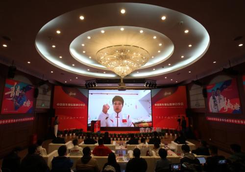 奥运健儿号召青年“奋斗的青春最美丽” 青春无悔·中国青年奥运精神分享会在京举办
