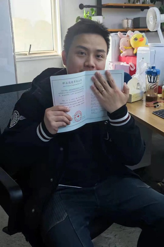 震惊！要全员持证上岗，安琪纽特又一批新员工拿到营养师资格证！