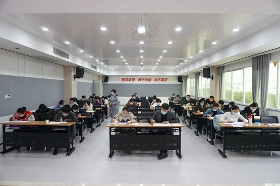 震惊！要全员持证上岗，安琪纽特又一批新员工拿到营养师资格证！