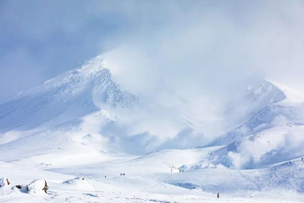  眺望北海道雪山绝景，星野TOMAMU冬日雾凇展望台即将亮相