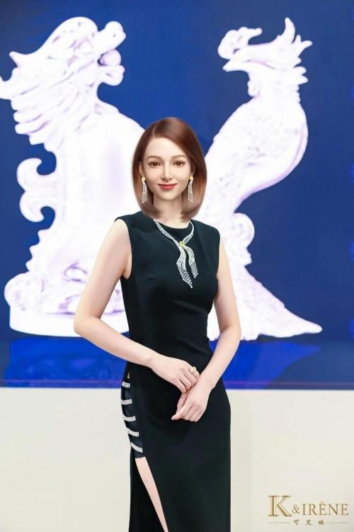  可艾琳携全新海马龙海马凤珠宝作品亮相上海进博会