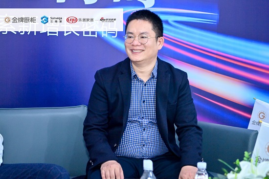 金牌厨柜智造标杆的背后，竟然藏着“最强助攻”？