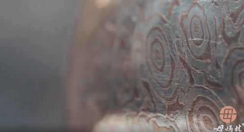  传承人母炳林借短视频展示制银工艺，抖音电商助力非遗传承与保护