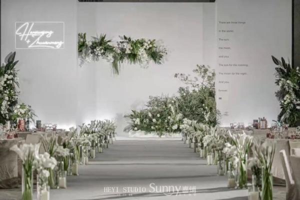 如何打造一场“高级感”婚礼？设计过500场婚礼的Sunny喜铺花艺师告诉你！