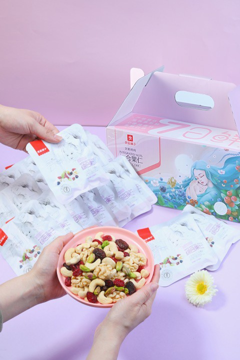  张智霖、李承铉高位成团，良品铺子致敬披荆斩棘的你