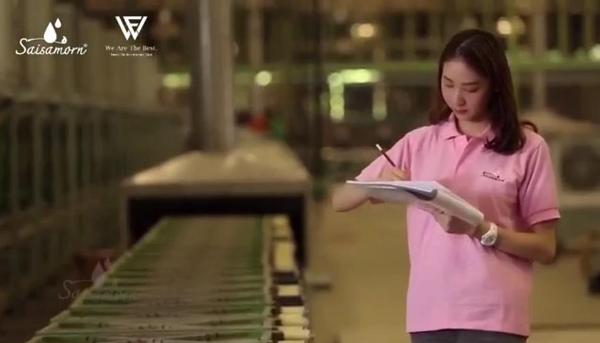  赛莎梦Saisamorn携手赵雅芝开启泰国溯源专场直播，诠释乳胶健康影响力！