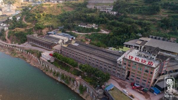  肆拾玖坊创始人兼CEO张传宗荣获“2021中国经济十大领军人物”奖