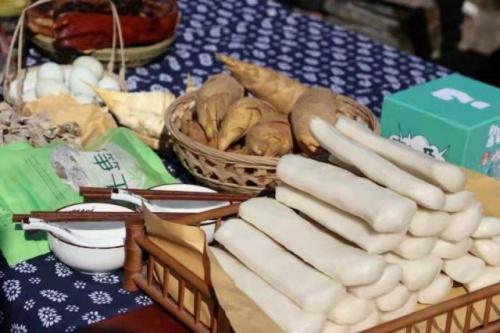  孙杨走进公益助农直播间，为“山沟沟里过大年”预热