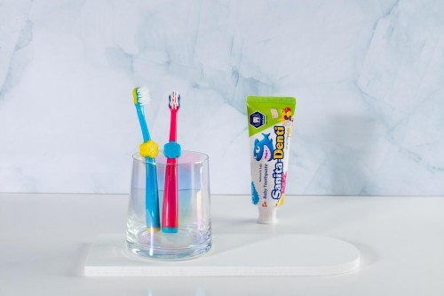 冬季护牙洁齿 Denti莎卡助中国宝宝养成科学刷牙好习惯