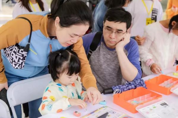  “双减”政策效果正在呈现，新东方、好未来等行业巨头转型后能否再度迎来黄金期？