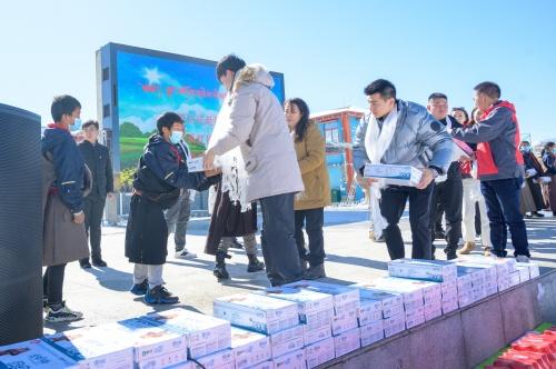  蒙牛荣获2021中国企业社会责任发展指数乳业第一