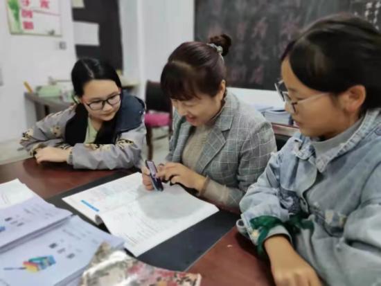  安徽这家企业向全国老师免费送一万支讯飞翻译笔活动被点赞