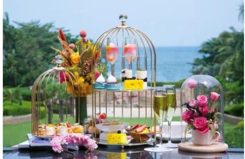  三亚亚龙湾瑞吉度假酒店与花在联名下午茶拉开十周年庆典序幕
