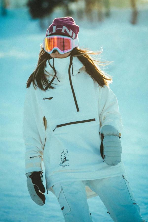  李宁推出全新滑雪品类，探索冰雪运动场景