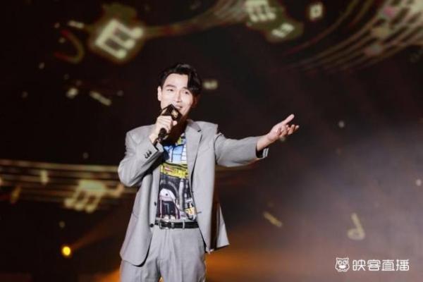  无人机表演助阵，上百位明星主播出席……映客星耀夜三亚完满收官