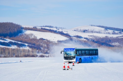  不惧-40℃极寒！宇通纯电公交“冰雪挑战赛”燃擎开战 