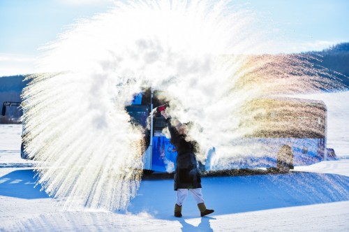  不惧-40℃极寒！宇通纯电公交“冰雪挑战赛”燃擎开战 