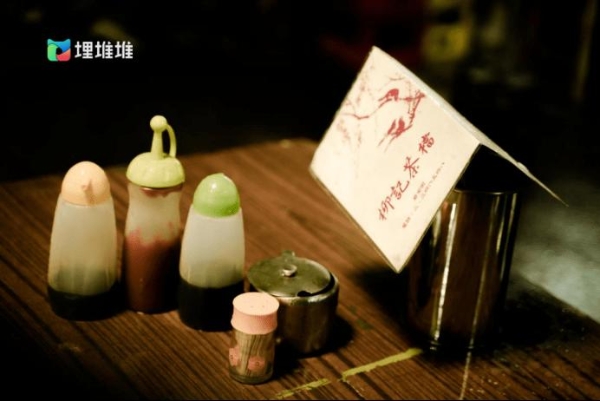  开播一周豆瓣评分7.9，TVB青春怀旧剧《青春不要脸》为何值得看？
