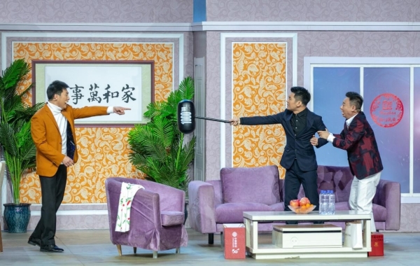  文松联袂欢乐饭米粒儿家庭 《辽视春晚》好戏连台