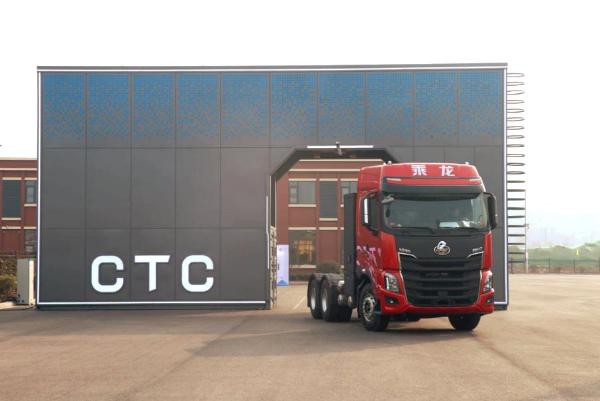  现场签约100台！ 东风柳汽携康普斯顿共领换电重卡新潮