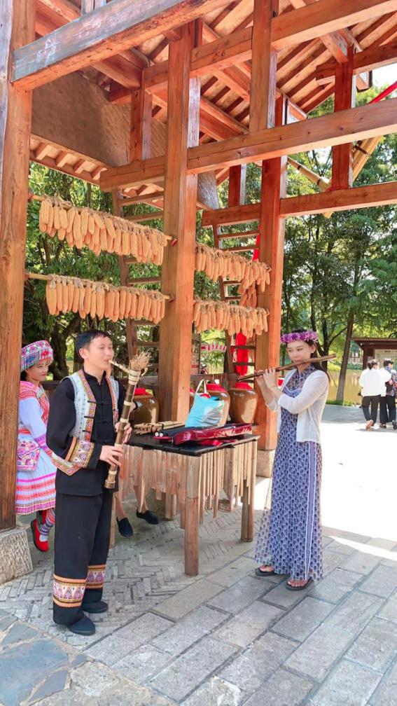  女博后抖音吹竹笛直播获打赏收入，重拾对小众国乐信心 