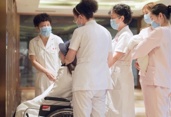 选择月子中心，请认准巍阁品牌