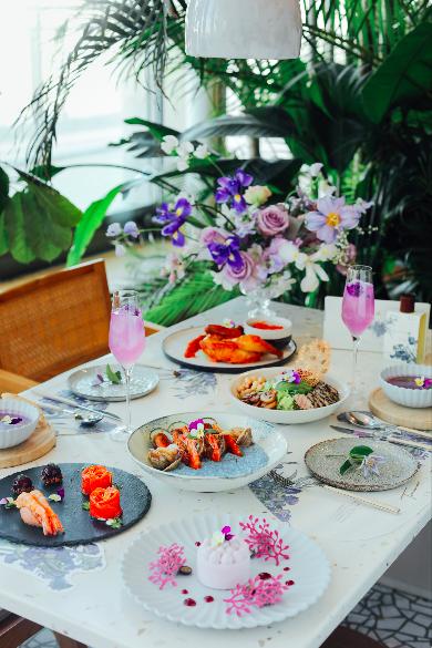  花厨携手阿南纸艺联合开启「鸢尾花季」