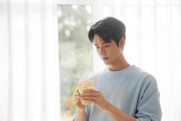  乐扣乐扣情人节甜蜜相见：龚俊X小蜜罐，LOCK懂你的TA 