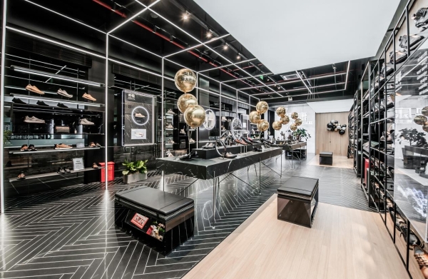  “他”时代，看国货奥康如何以匠心唱响“舒适”之路