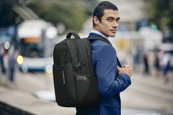  面面俱到，舒心出行 Wenger威戈推出瑞士经典系列Rockfly双肩背包