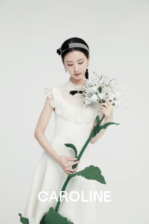  欣贺CAROLINE女神节携手品牌大使陈都灵｜开启「丛灵之旅」