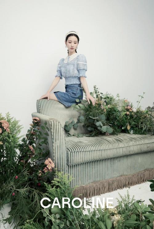  欣贺CAROLINE女神节携手品牌大使陈都灵｜开启「丛灵之旅」
