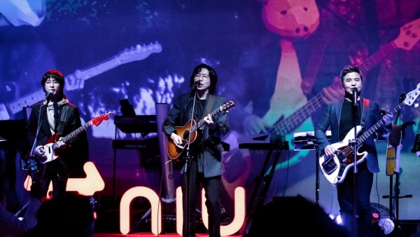 巴适得很！小牛电动携手水木年华， Live House“回忆杀”点燃成都“漫生活”