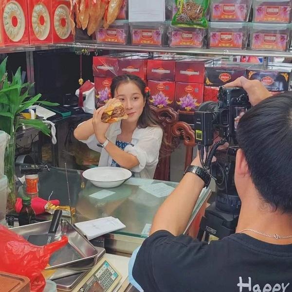  广东女孩拍煲汤短视频挽救30年老店，抖音电商助力女性开拓新事业
