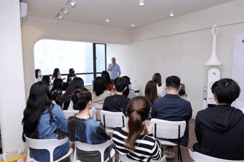  一晤未来×中国女足李佳悦：创造奇迹的同时，也不忘呵护你的口腔健康