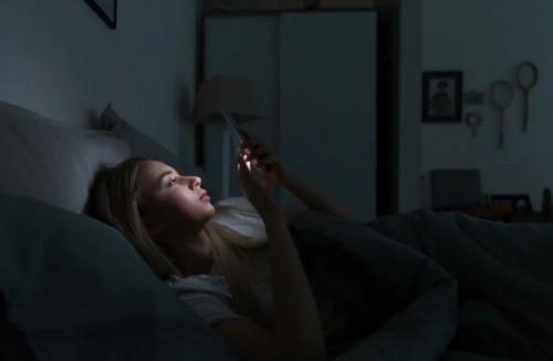  中国睡眠研究会联合爱漫时共同发布《2022中国国民健康睡眠白皮书》