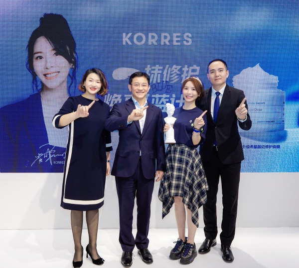  愈见蓝色修护力量 KORRES珂诺诗携手品牌大使黄雅莉开启「一抹修护·焕亮蓝计划」