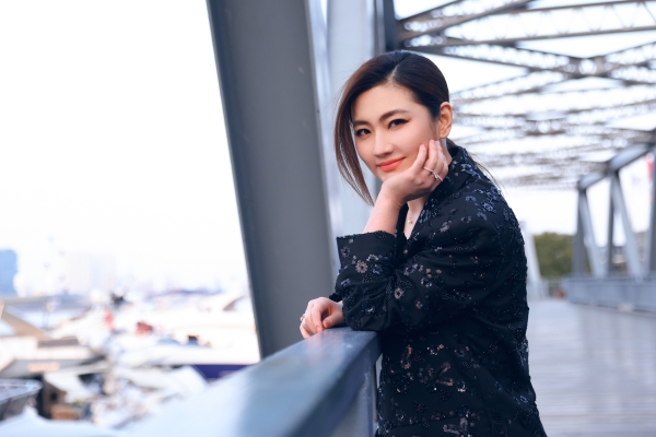 春暖花开，和Selina一起邂逅甜蜜！